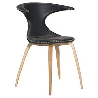 Čierna kožená jedálenská stolička s prírodnou podnožou DAN–FORM Flair