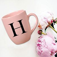 Ružový keramický hrnček Vivas Letter H, 330 ml