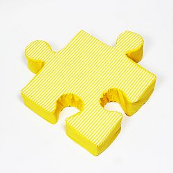 Žltý vankúšik Puzzle Stripes
